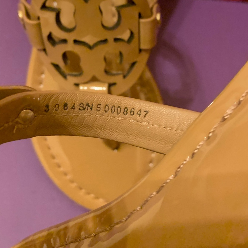 Tory Burch Sand Patent Miller Sandals 7 - Picture 4 of 7